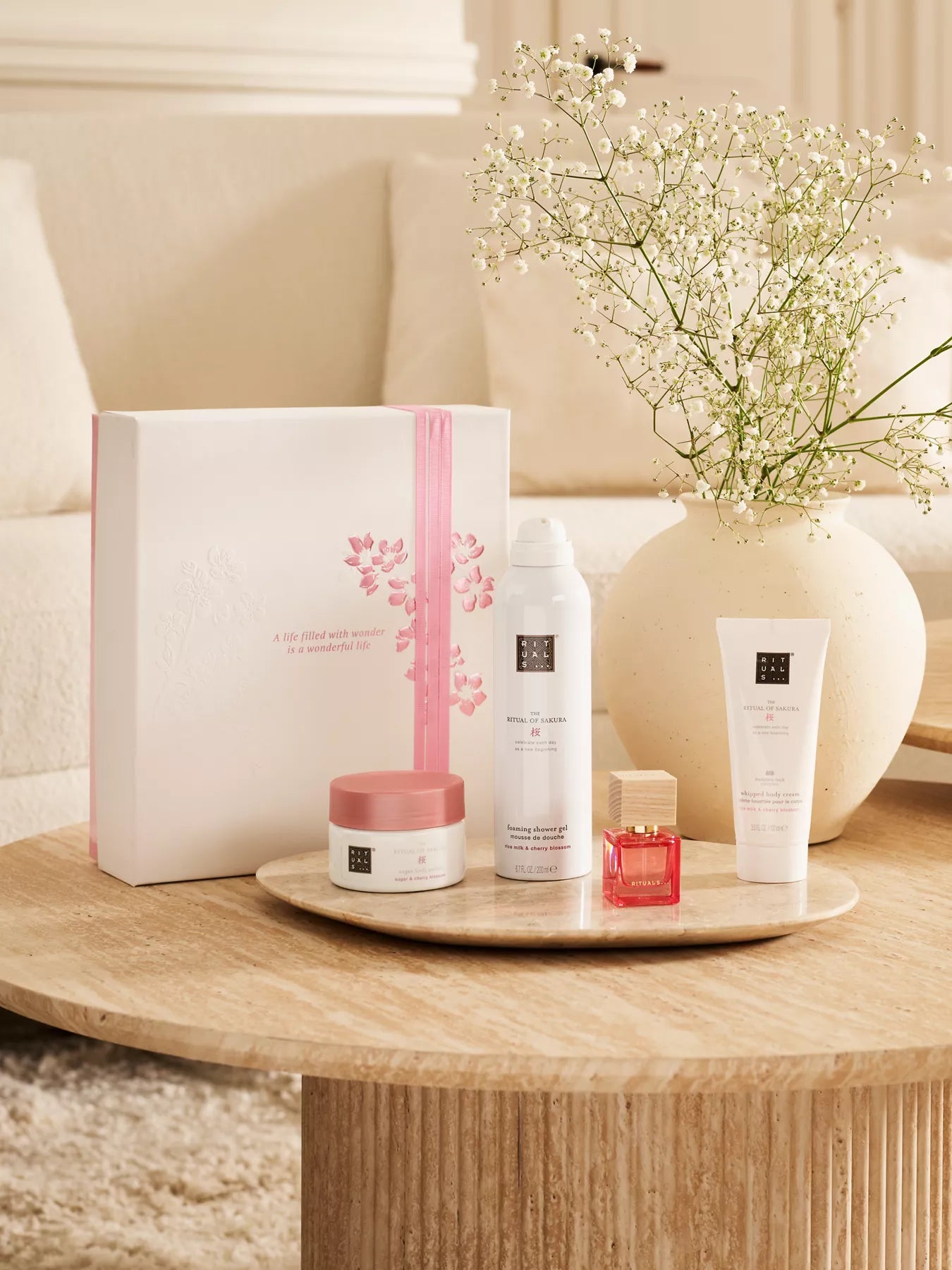 THE RITUAL OF SAKURA
Coffret taille M