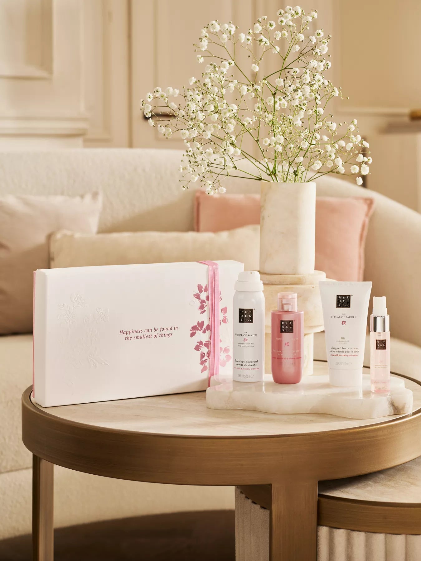 THE RITUAL OF SAKURA
Coffret taille  S
